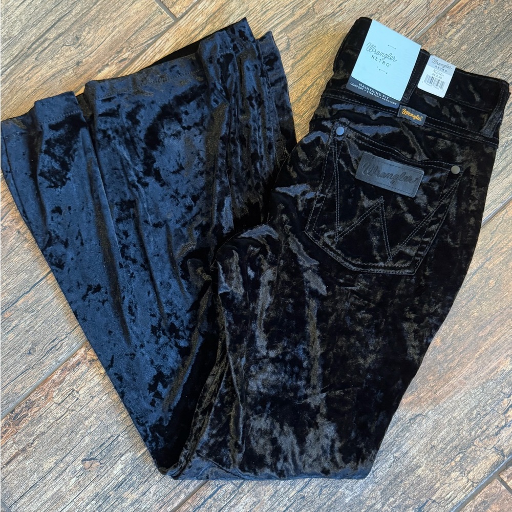 NFR Ready! Wrangler Retro Velvet High Rise Flare Pants – Size 30x30 – NWT